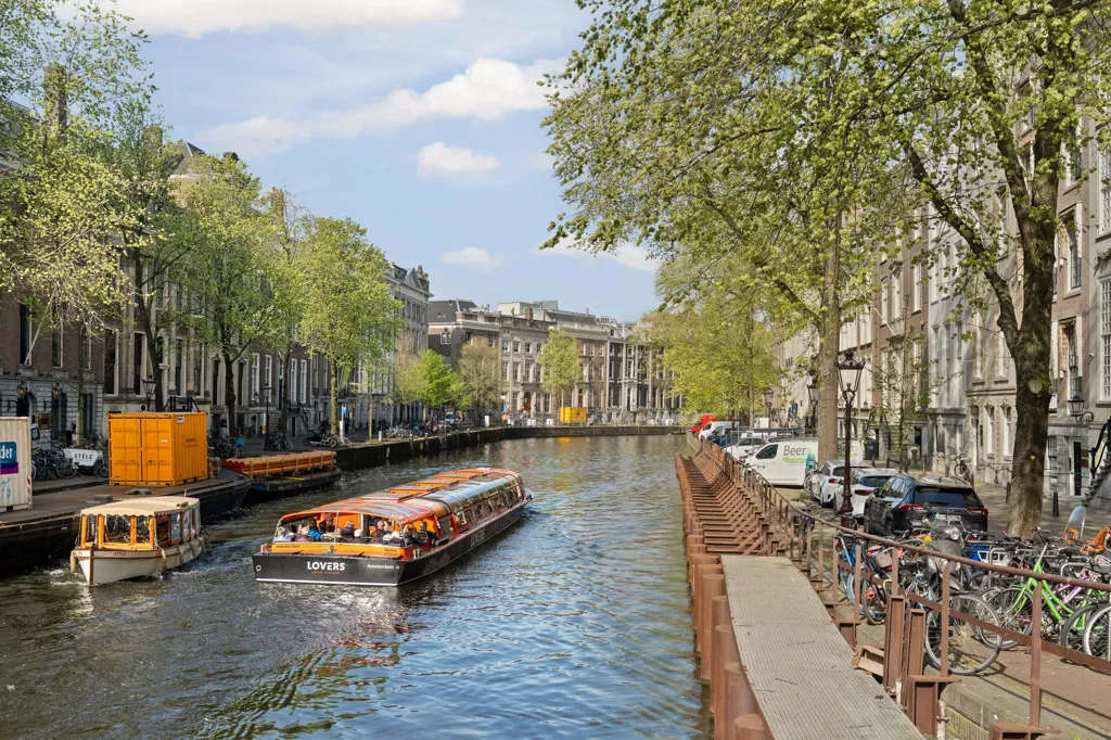2-toaline korter asukohas Amsterdam