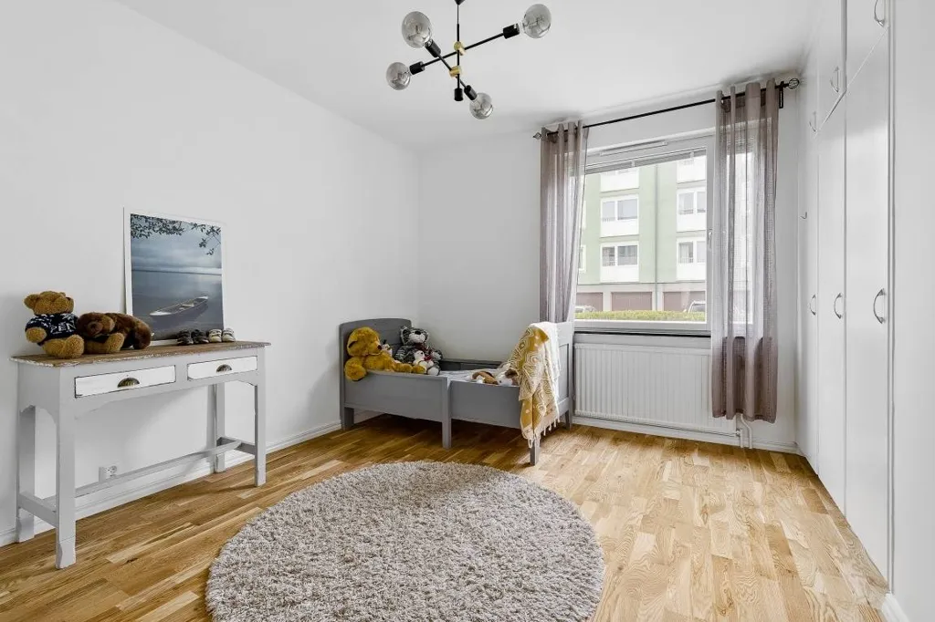 Chambres - Bright 3-Room Flat with Balcony in Barkarby