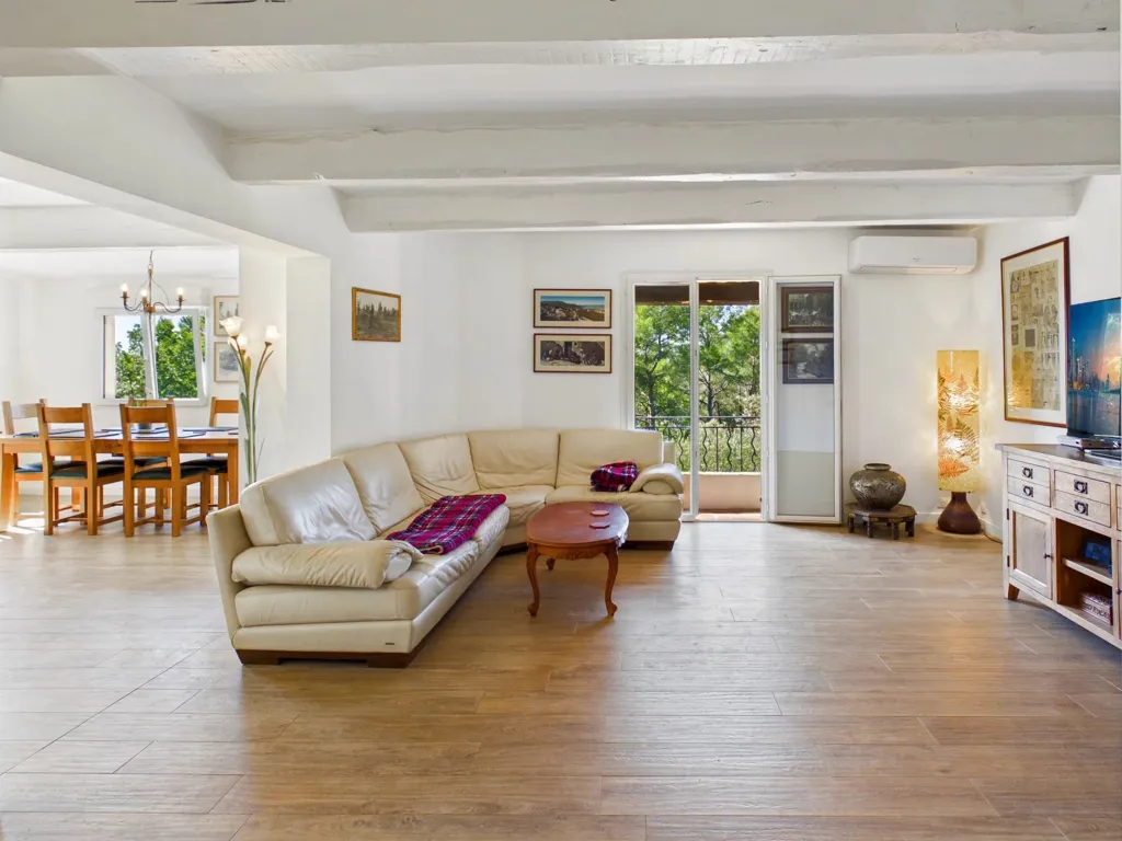 Elutuba - Luxury Property with Two Villas in Draguignan
