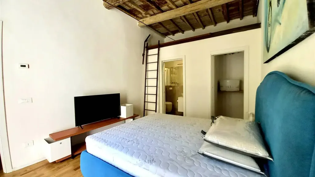 Magamistoad - Characterful Flat with Balcony in Florence