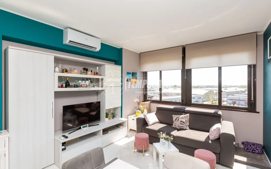 Elutuba - Rearranged Apartment with Open View in Moncalieri