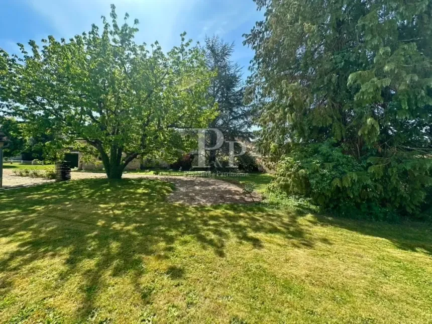 Jardin - Propriété de Charme avec Deux Maisons dans la Vallée de l’Eure