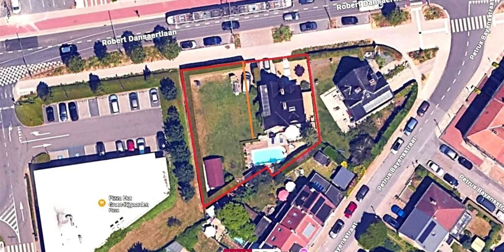 Õhuvaade - Villa with Pool and Project Land in Groot-Bijgaarden