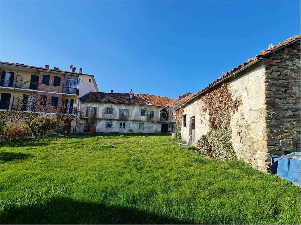 Jardin - Rustic Farmhouse with Pool in Paroldo