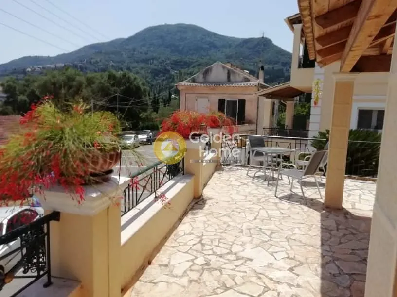 4-toaline maja asukohas GR