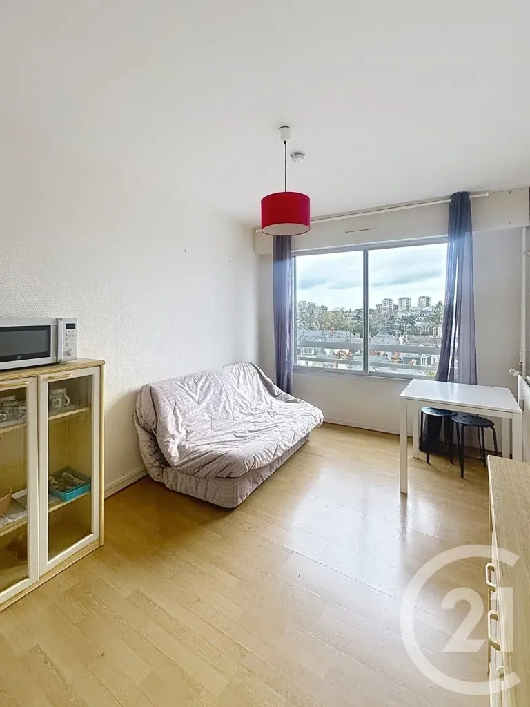 Séjour - Studio Meublé avec Parking à Orléans