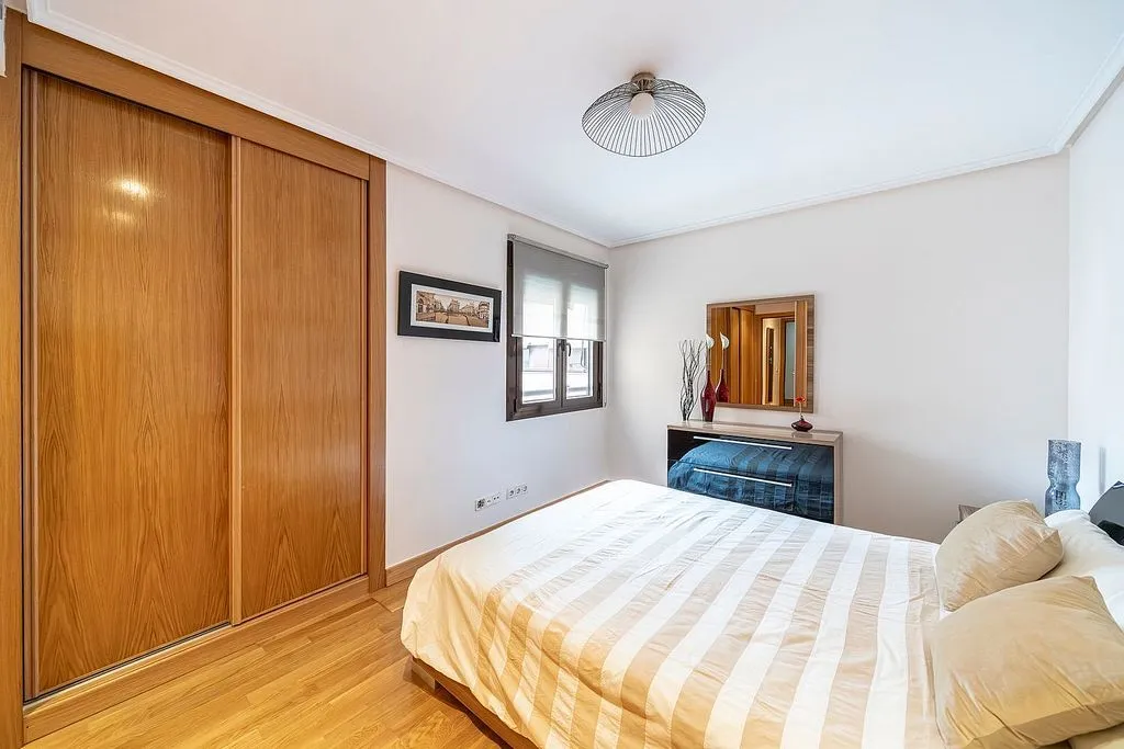 Magamistoad - 1-Bed Flat with Pool in Legazpi