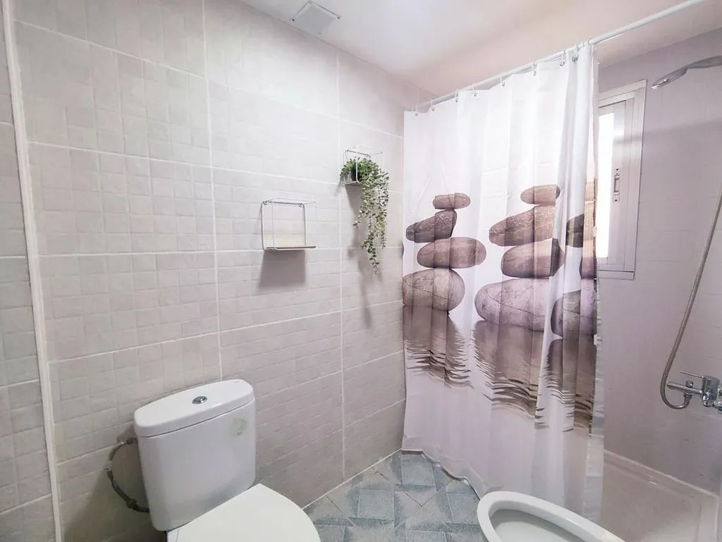 Vannitoad - Apartment with Terrace in Granada