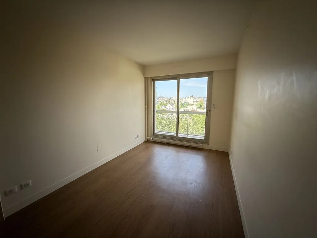 Pièces - Appartement Luxe avec Balcon à Auteuil, Paris