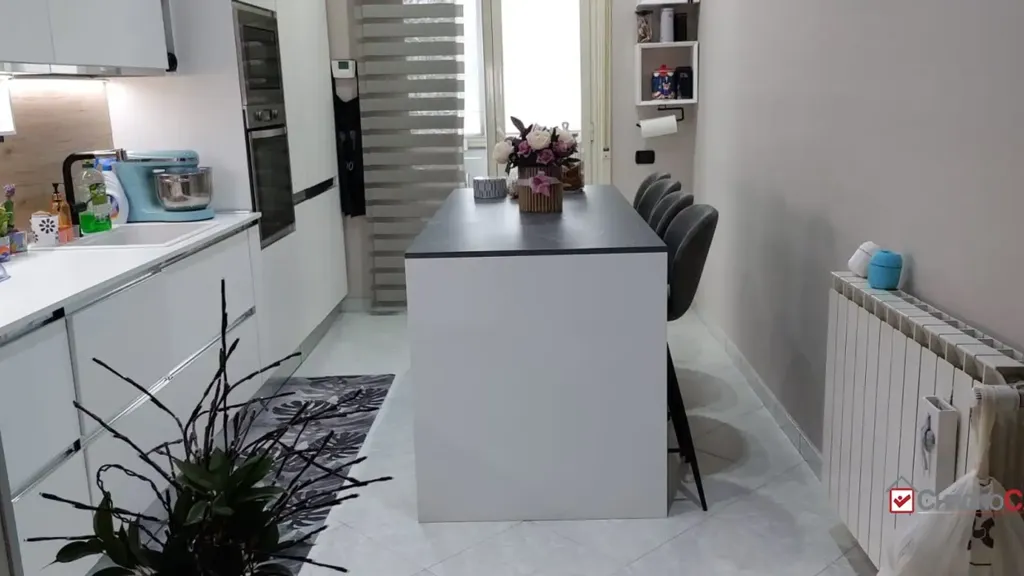 Kitchen - Modernised Apartment with Balcony in Messina