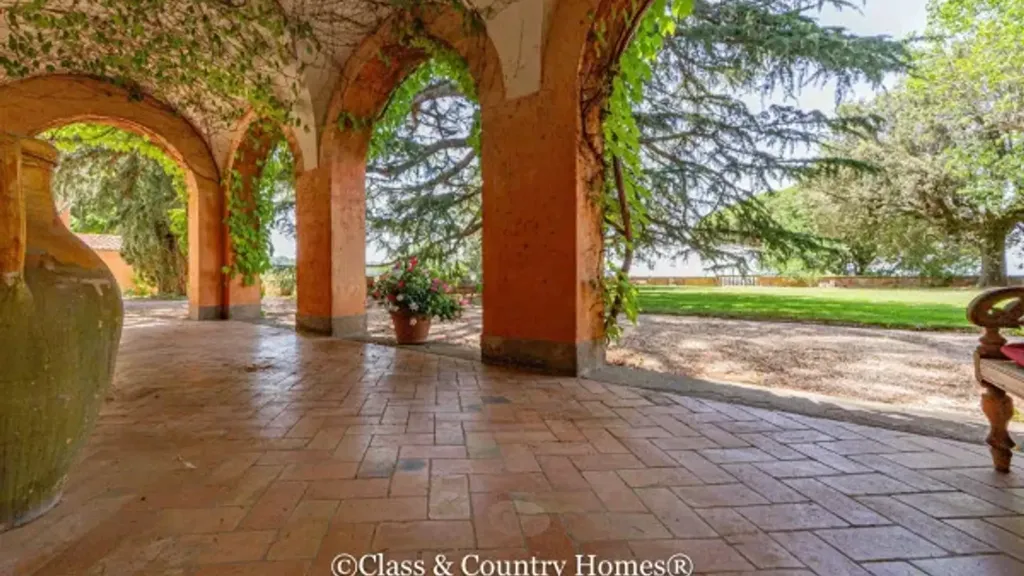 Terrasse - Historic Villa with Two Residences in Grottaferrata