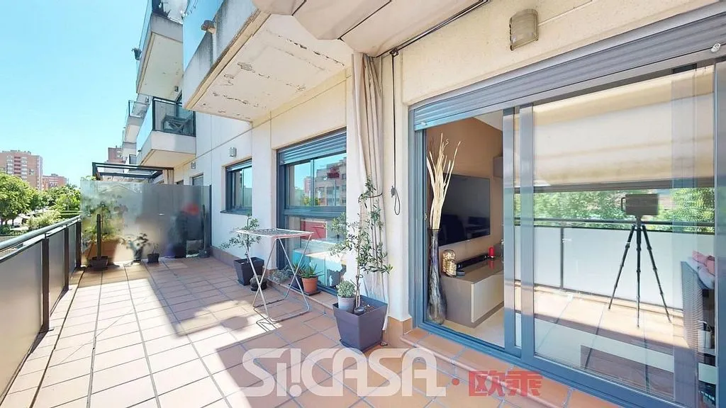 Balcone - Apartment with Pool and Terrace in Parla Este