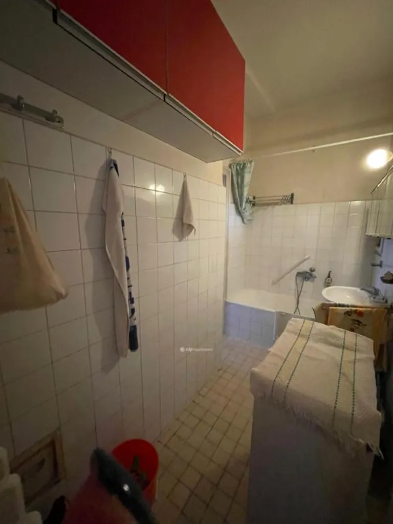 Bagni - Bauhaus Flat with Balcony in Budapest XIII