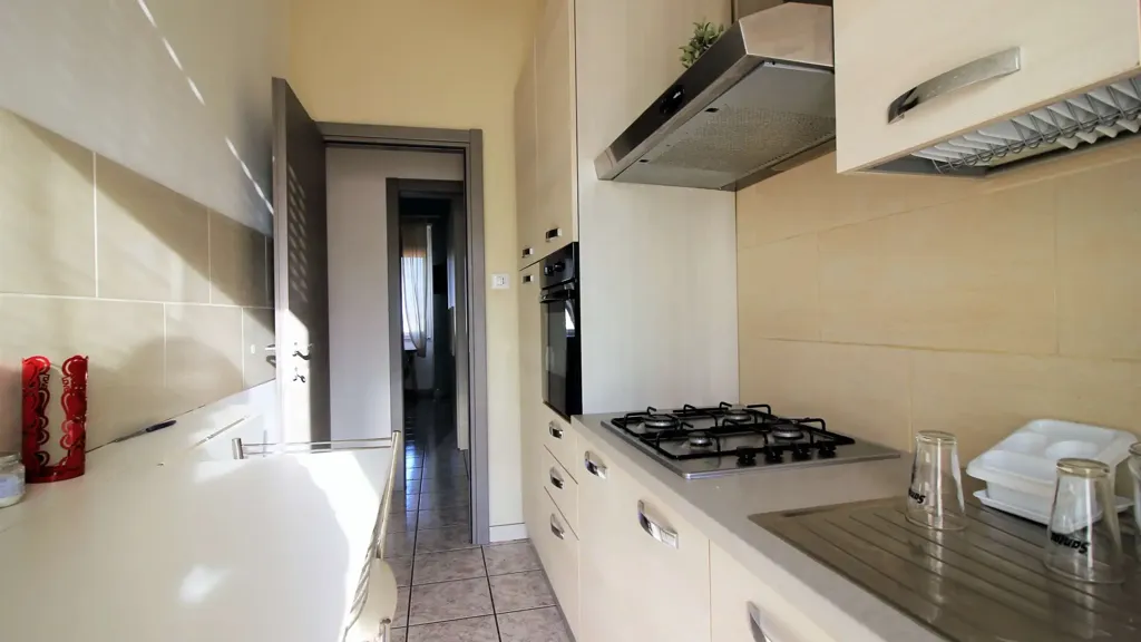 Kitchen - Fully Furnished Attic in Central Catania