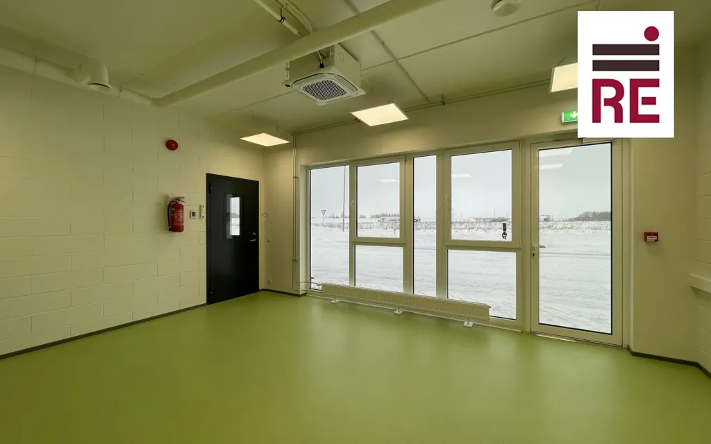 Toad - Modern Office Space with High Visibility in Jüri