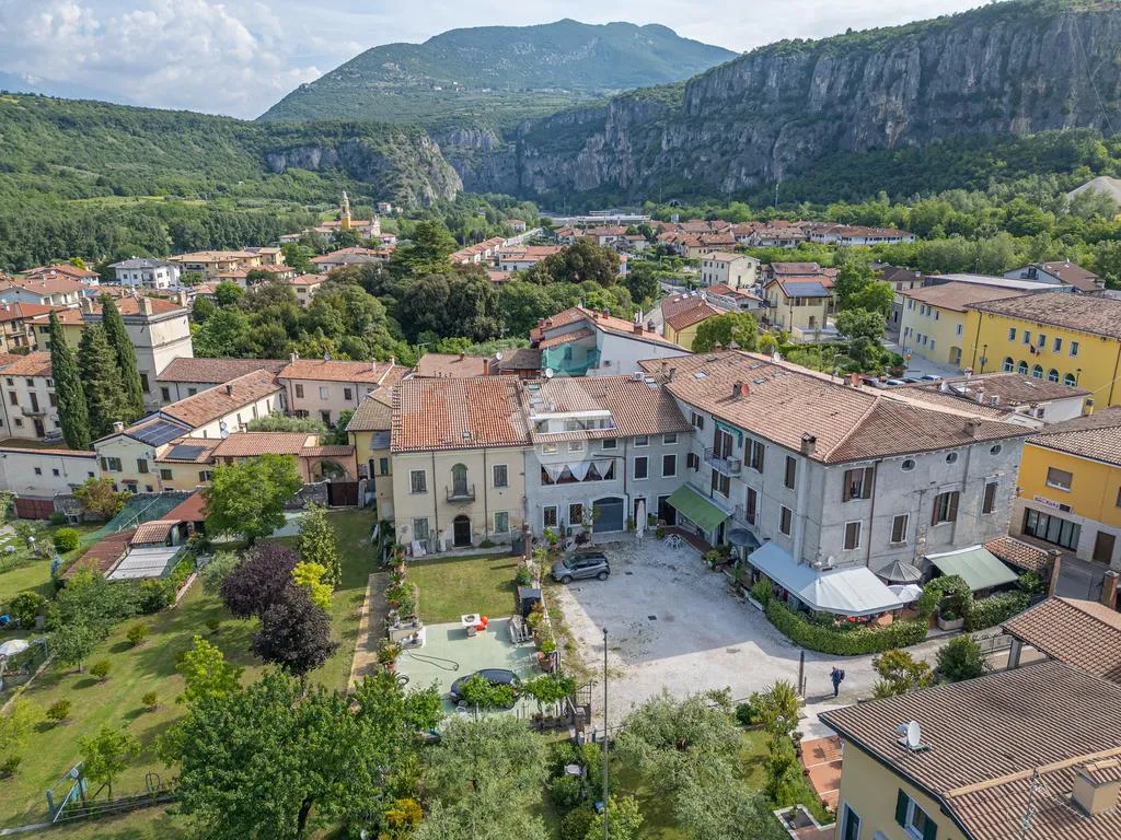 Vista aerea - 4-Bedroom Apartment with Terrace in Dolcè
