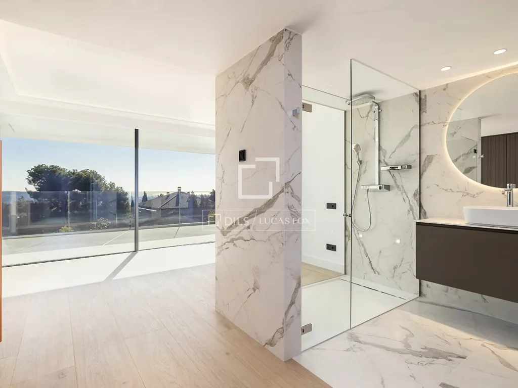 Vannitoad - New Build Villa with Panoramic Views in Pedralbes