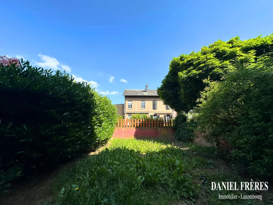 Aed - Historic House with Garden in Dudelange