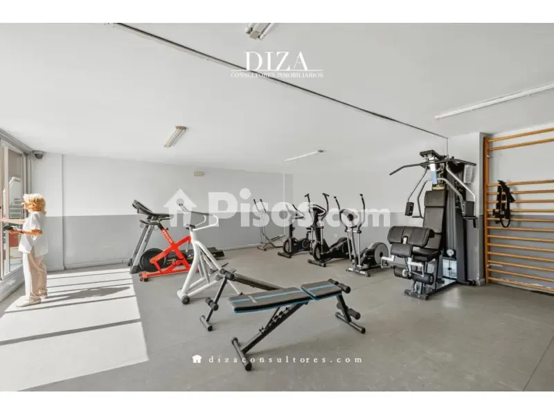 Toad - Apartment with Pool and Lift in Retiro
