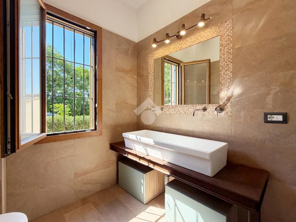 Salles de bain - Independent House with Garden in Prato