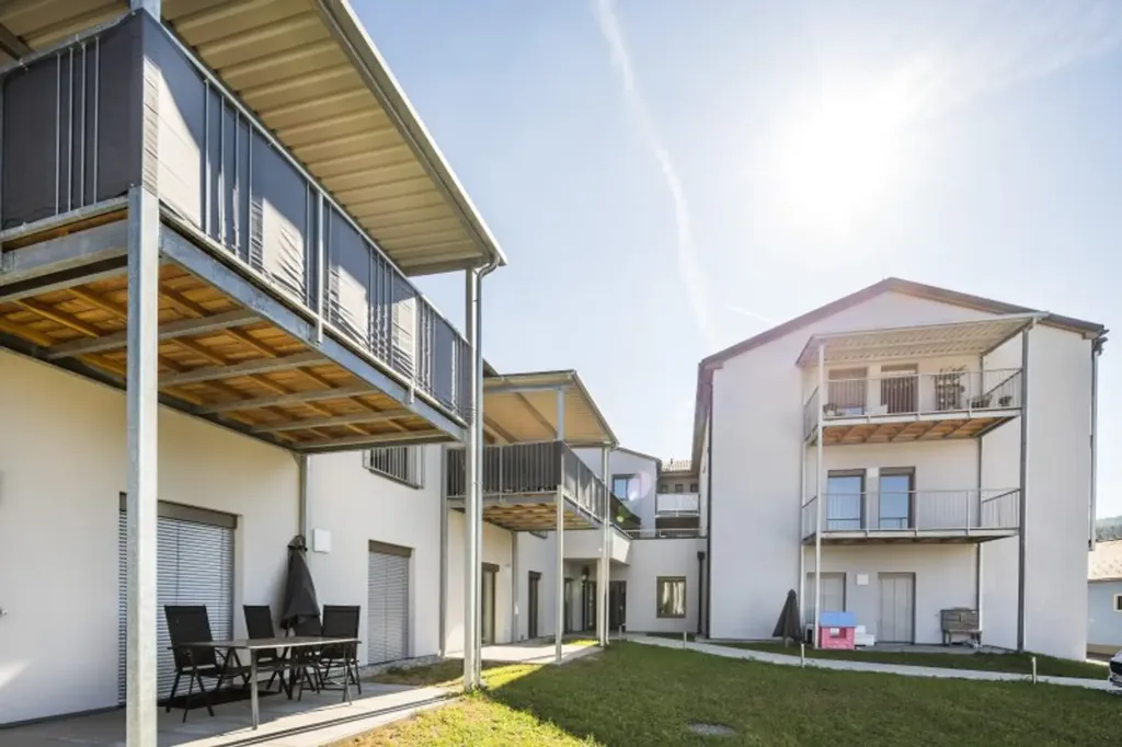Exterior - Ground Floor Apartment with West View in Miesenbach