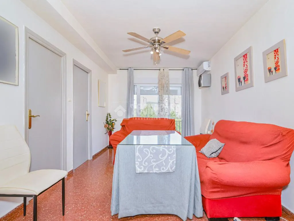 Séjour - Four-Bedroom Flat with Terrace in Cartuja