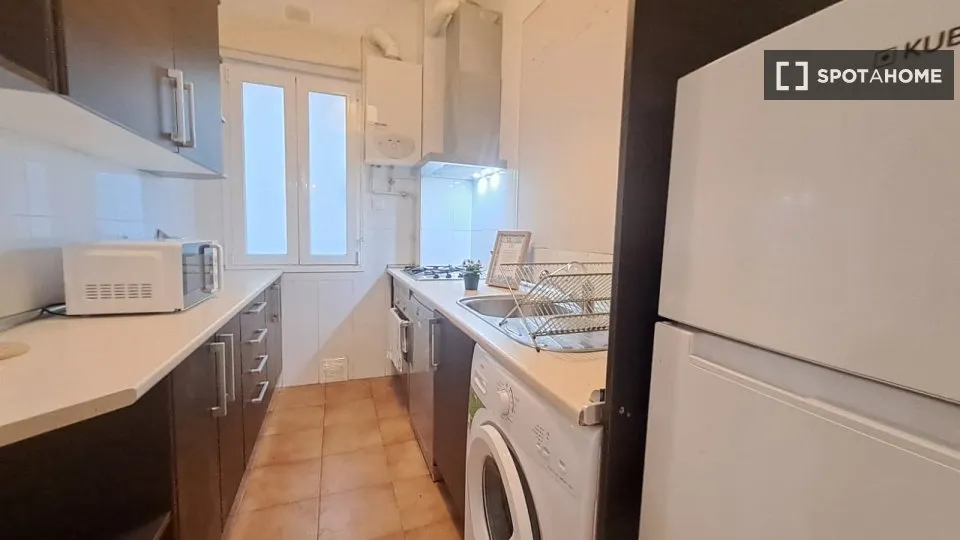 Köök - Shared Apartment Room in Palacio, Madrid