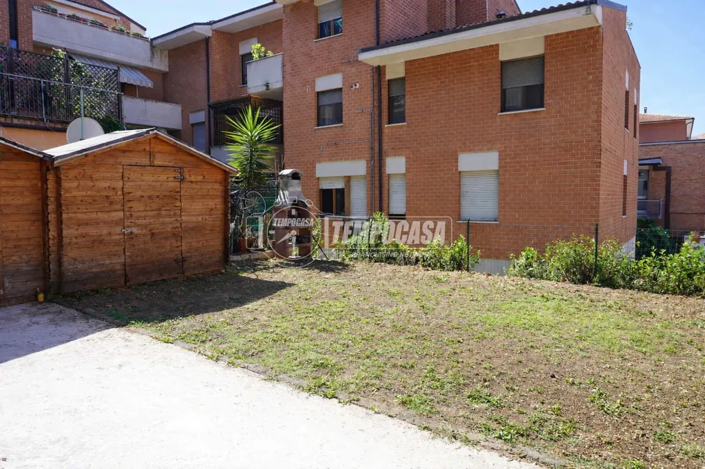 Jardin - Rear-Facing Apartment with Garden in Ancona