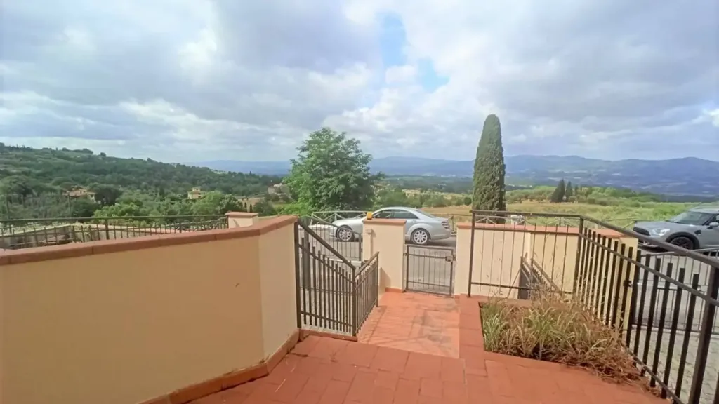 Terrasse - Semi-detached Villa with Garden in Reggello