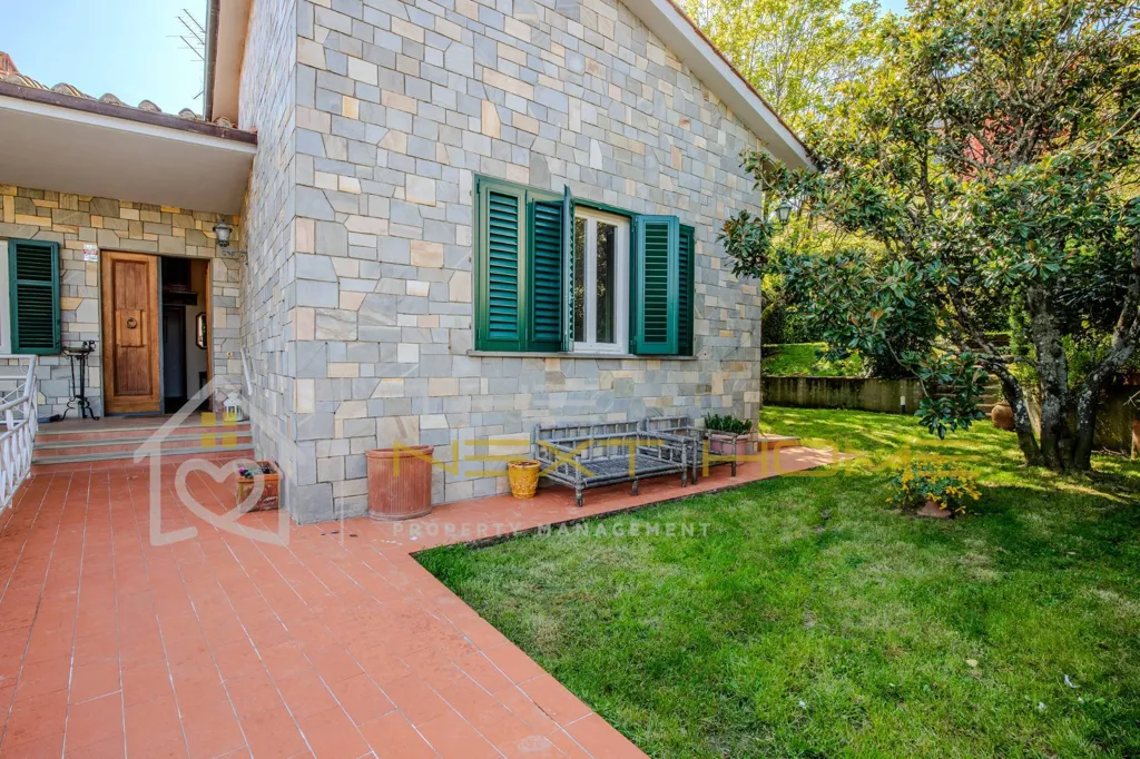 Terrace - Panoramic Villa with Garden in Bagno a Ripoli