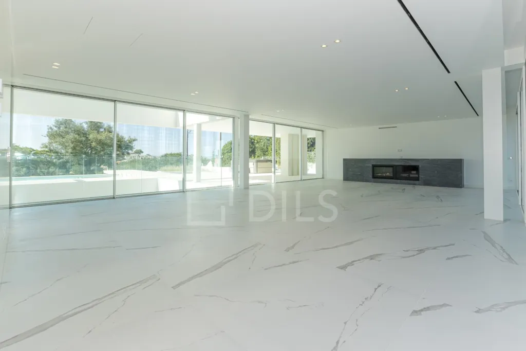 Living Room - Contemporary T5 with Pool in Loulé