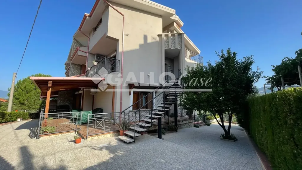 Extérieur - Elegant Villa with Garden in Zumpano