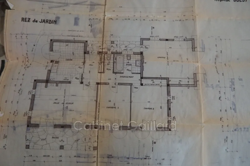 Plan - Maison Traditionnelle avec Oliviers à Cabris