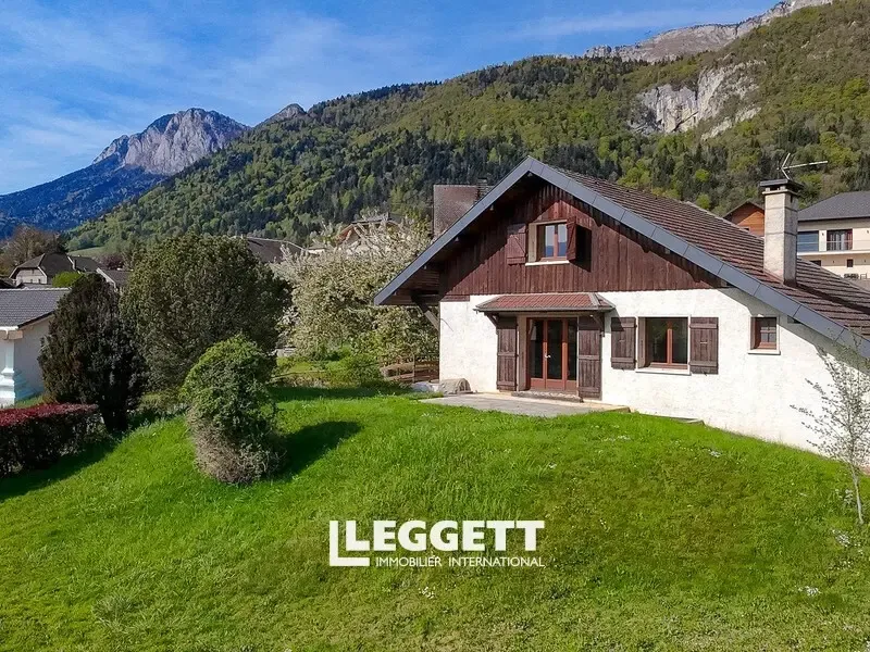 Esterno - 3-Bedroom House with Mountain View in Lathuile