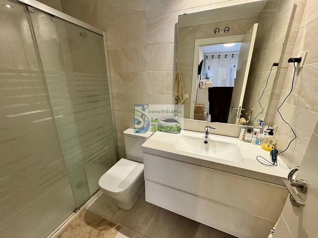 Salles de bain - Apartment with Pool and Terrace in Cotolino
