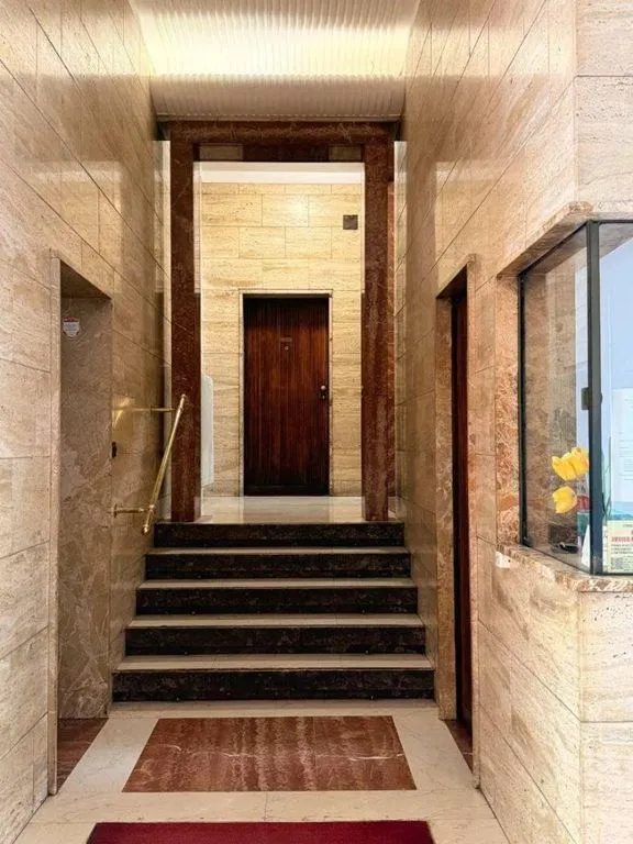 Entrée - Luxury Apartment with Double Exposure in Milan