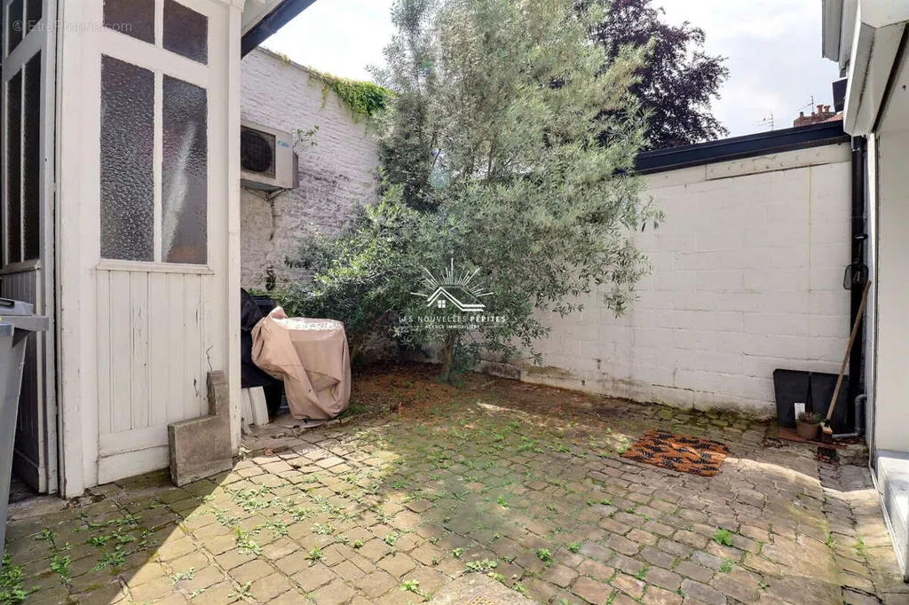 Garden - Renovated Bourgeois House with Courtyard in Halluin Centre