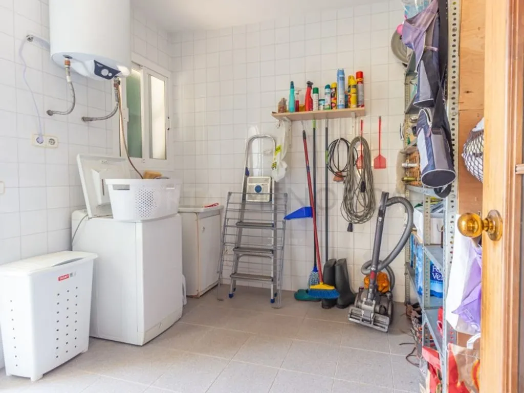 Utility Room - Luxury Farmhouse with Pool near Mahon