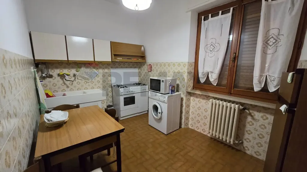 Cucina - Classical Villa with Garden in Sassoferrato