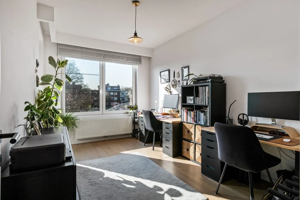 Studio - Renovated Apartment with West Terrace in Berchem