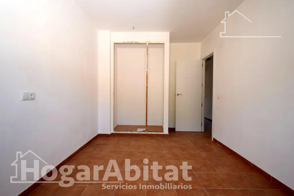 Pièces - New Two-Storey House with Terrace in Chiva