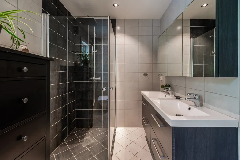 Salles de bain - Apartment with Holsfjorden View in Norway