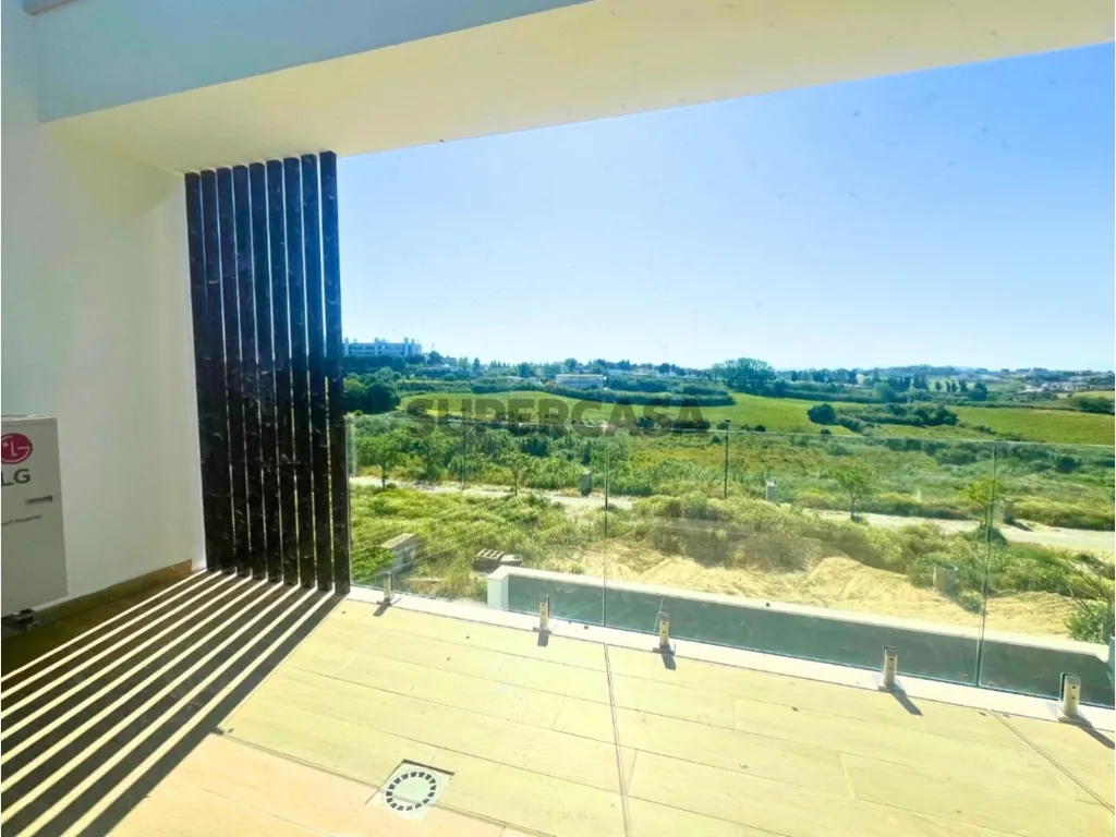 Balcony - Newly Built House with Terrace in Caparica