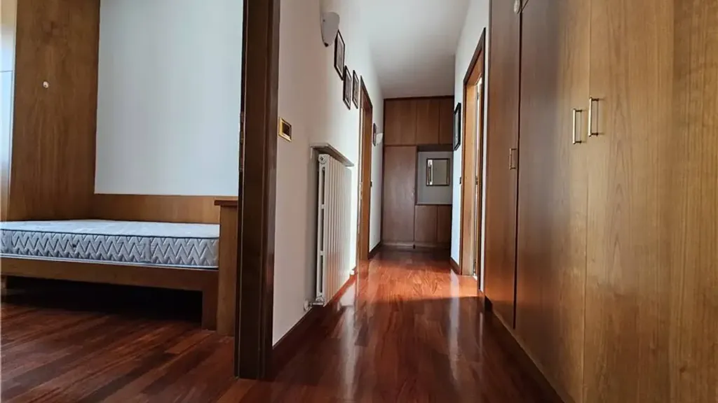 Chambres - Apartment with Terrace in Belluno Centre