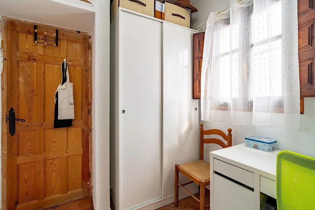 Kabinet - Semi-detached House with Terrace in Órgiva