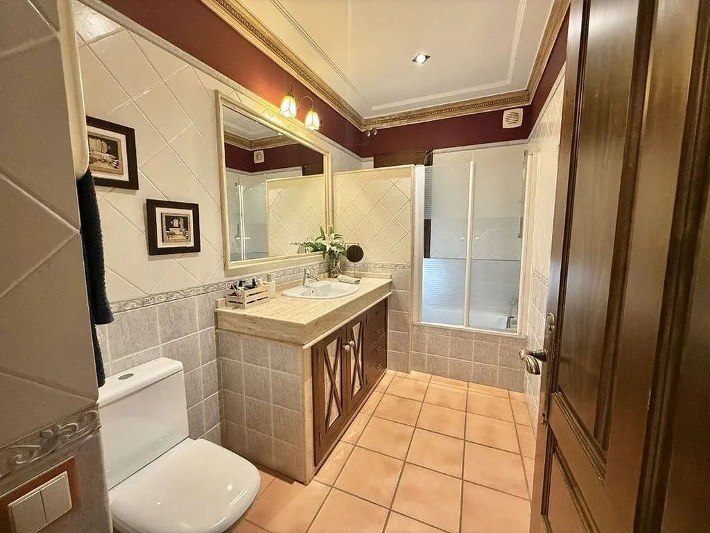Salles de bain - Chalet with Pool in Pino Grande Urbanisation