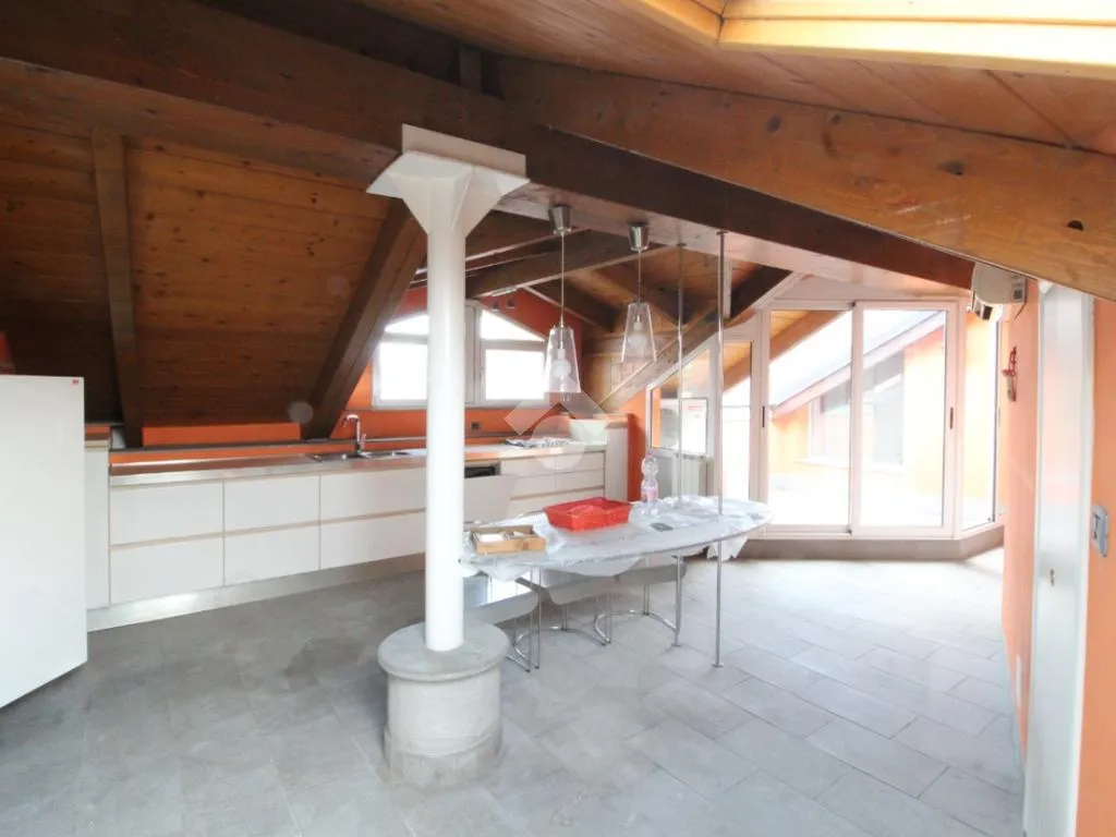 Rooms - Restored 4-Room Apartment in Pianezza