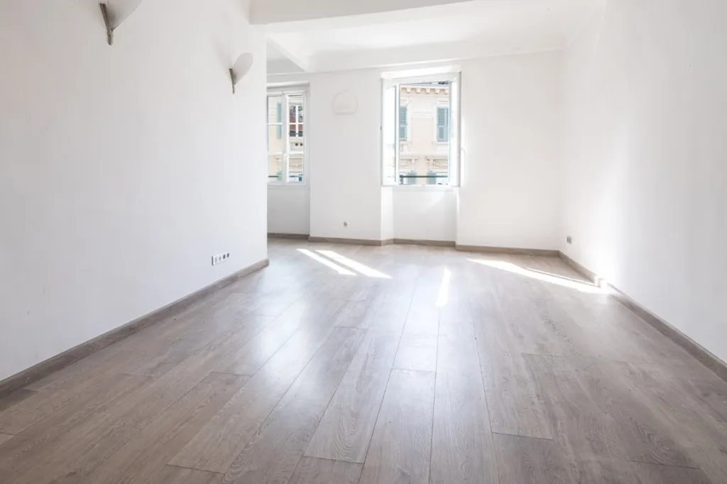 Stanze - Apartment with Balcony in Nice Carré d'Or