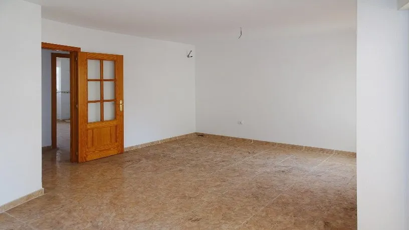 Pièces - Office in Prime Location on Avenida Prado, Vícar
