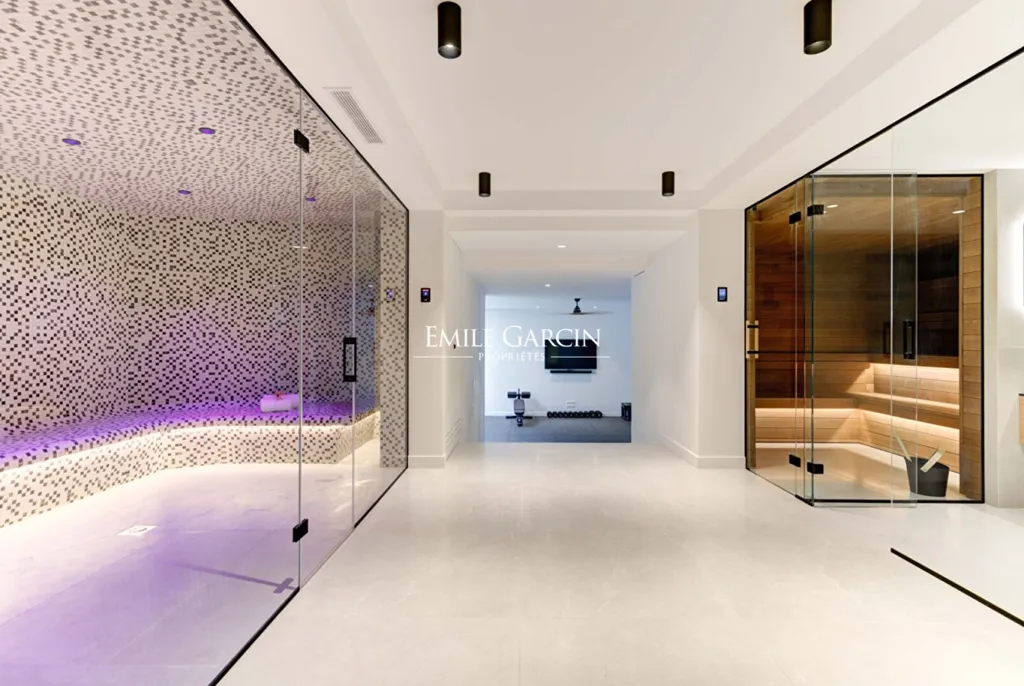 Entrée - Maison de Luxe avec Vue Mer à Cannes